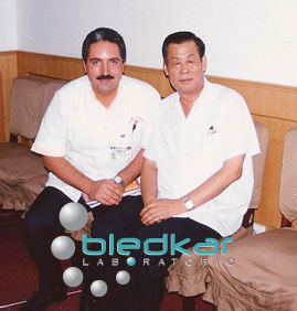 DR. SHI XUE MIN MAESTRO CHINO del curso de acupuntura
